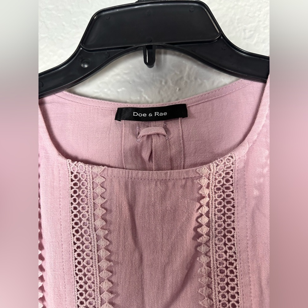 Doe & Rae Purple Blouse with Design - Picture 3 of 3